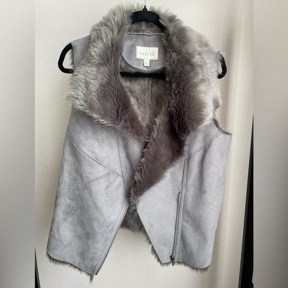Sabine Jackets & Blazers - Sabine Women’s Vest Gray Faux Fun Lining Size Medium Faux Suede‎